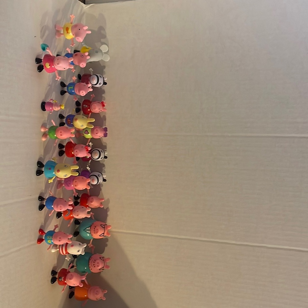 Peppa pig figurines